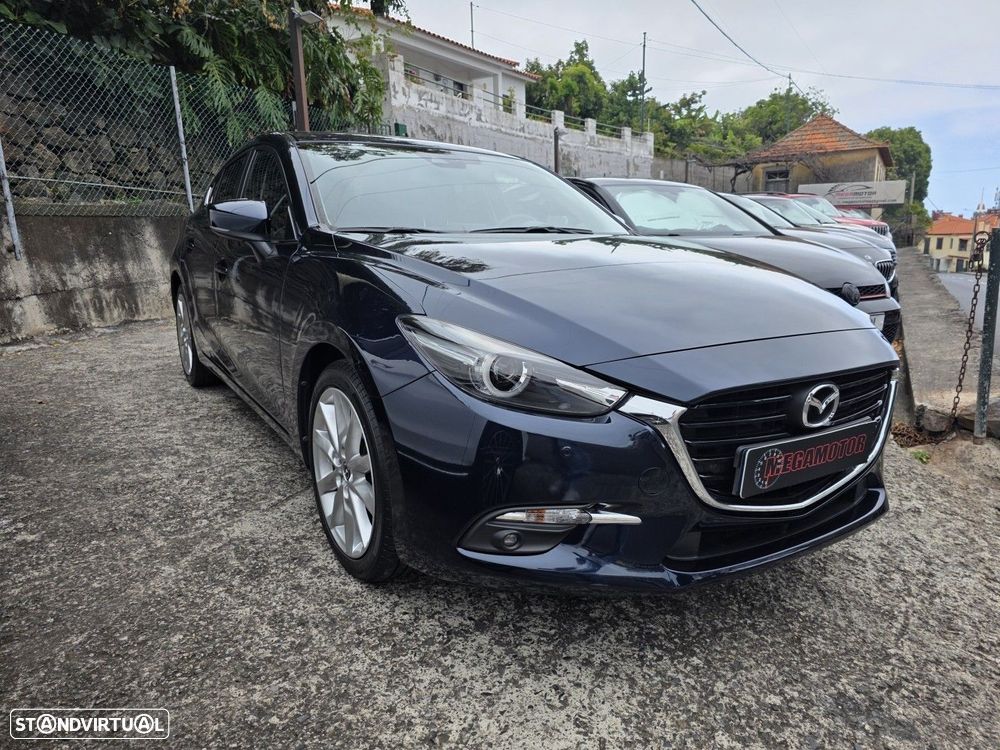 Mazda 3 Hatchback 1.5 Sky-D Excellence - 2