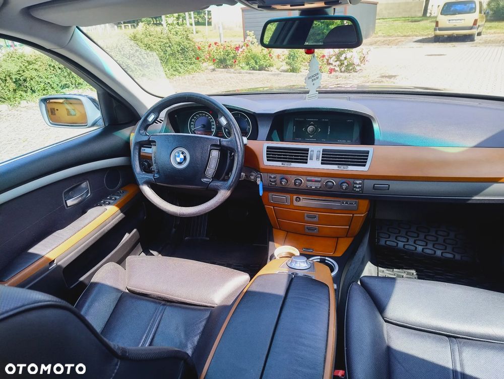 BMW Seria 7 740d - 16