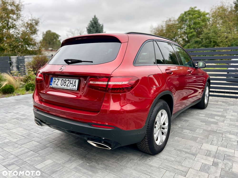 Mercedes-Benz GLC 250 4Matic 9G-TRONIC Exclusive - 3