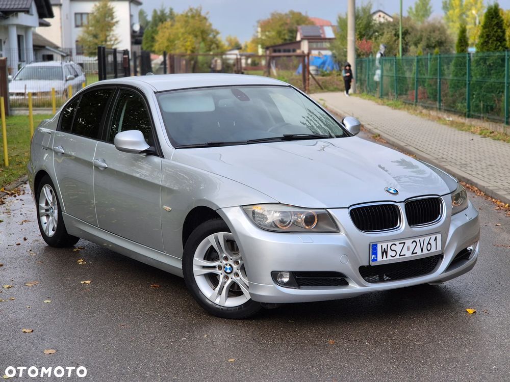 BMW Seria 3 320i - 3