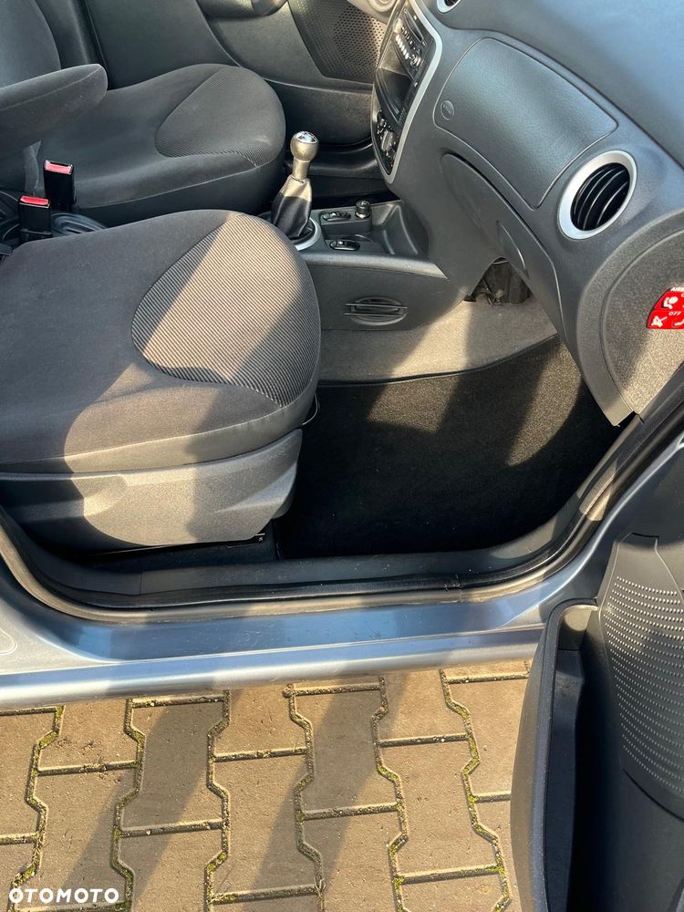 Citroën C3 1.1 First Tonic - 8