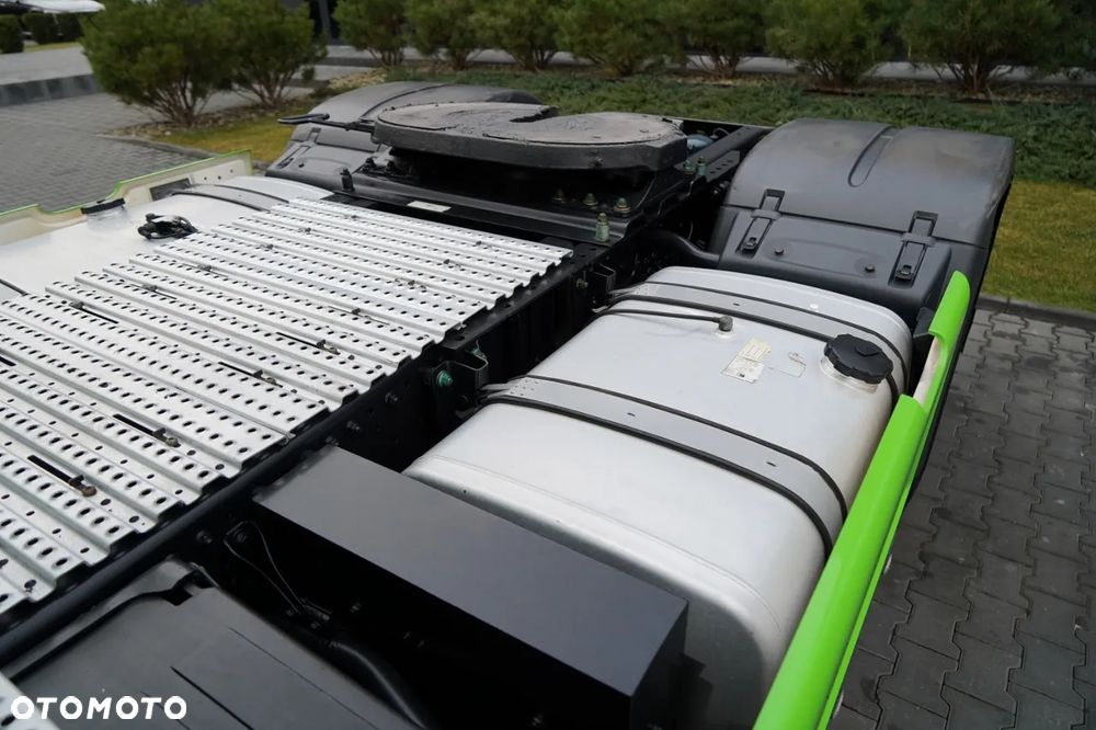 MAN TGX 18.510 / XXL / RETARDER / KLIMA POSTOJOWA /  CAŁY NA PODUSZKACH / OPONY 100% / SKÓRY /  NAVI - 13