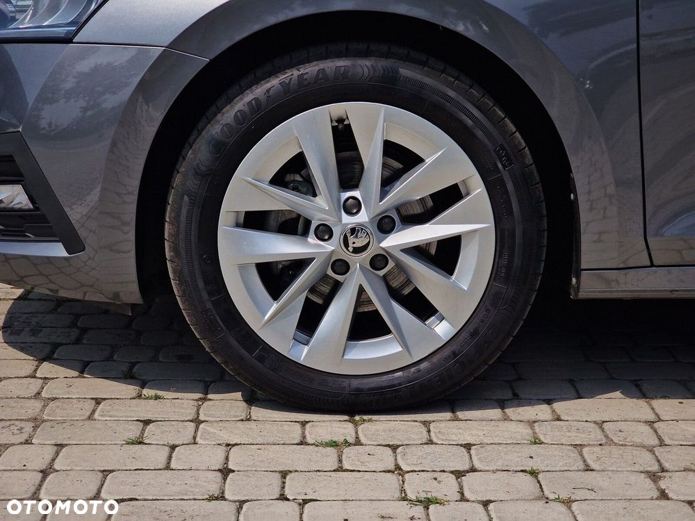 Skoda Octavia 1.5 TSI e-Tec Ambition DSG - 11