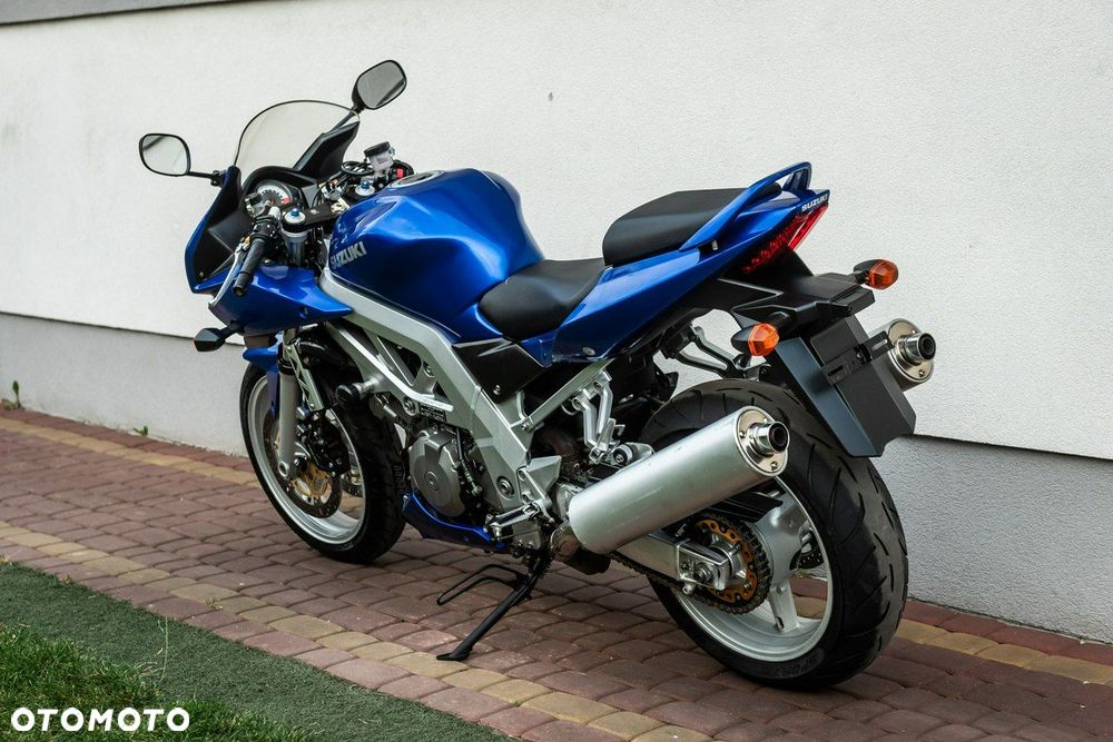 Suzuki SV - 4