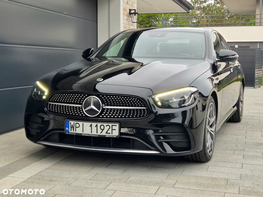 Mercedes-Benz Klasa E 220 d 4Matic 9G-TRONIC AMG Line - 7