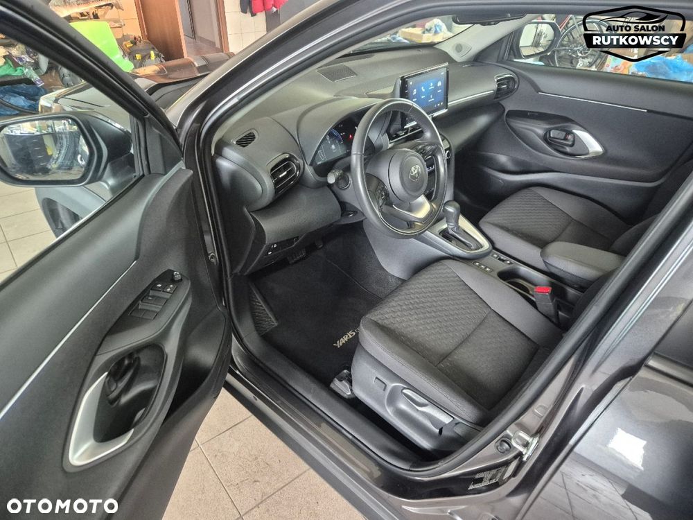 Toyota Yaris Cross - 16