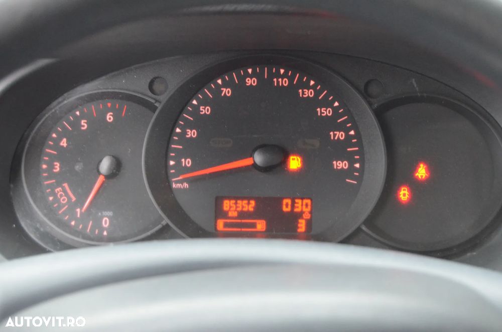 Renault Kangoo dCi 90 FAP Grand - 19