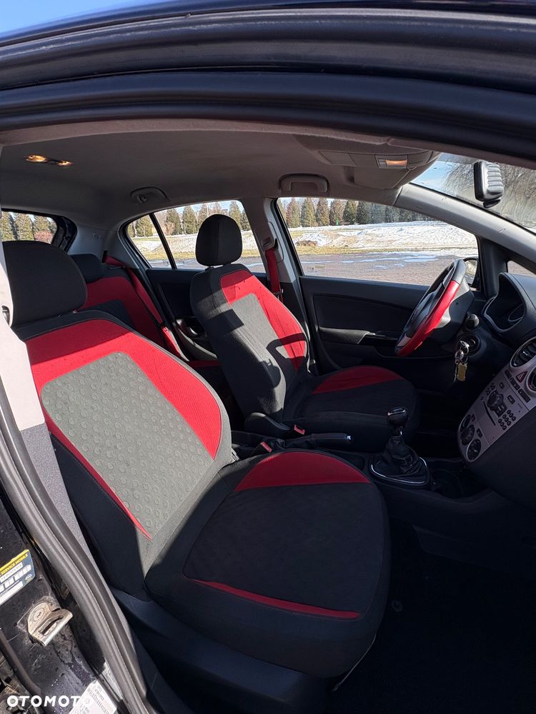 Opel Corsa 1.6T GSI - 11