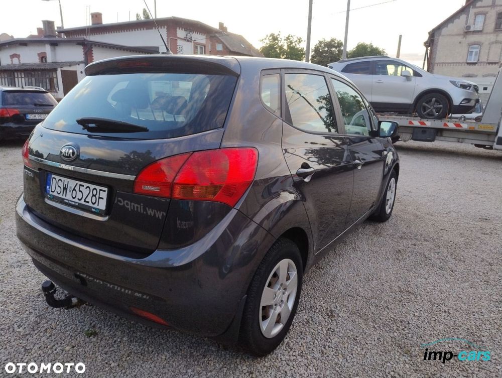 Kia Venga - 5