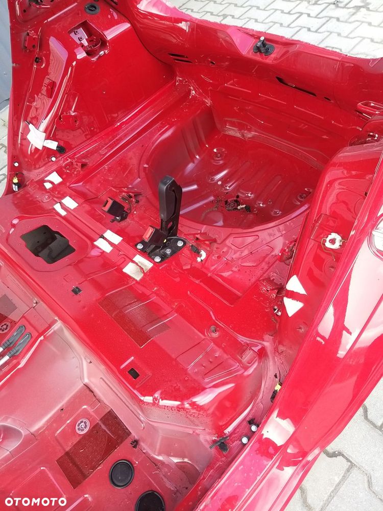 vw e-up elektryk 21r cwiartka pas wanna podłoga ly3d - 3