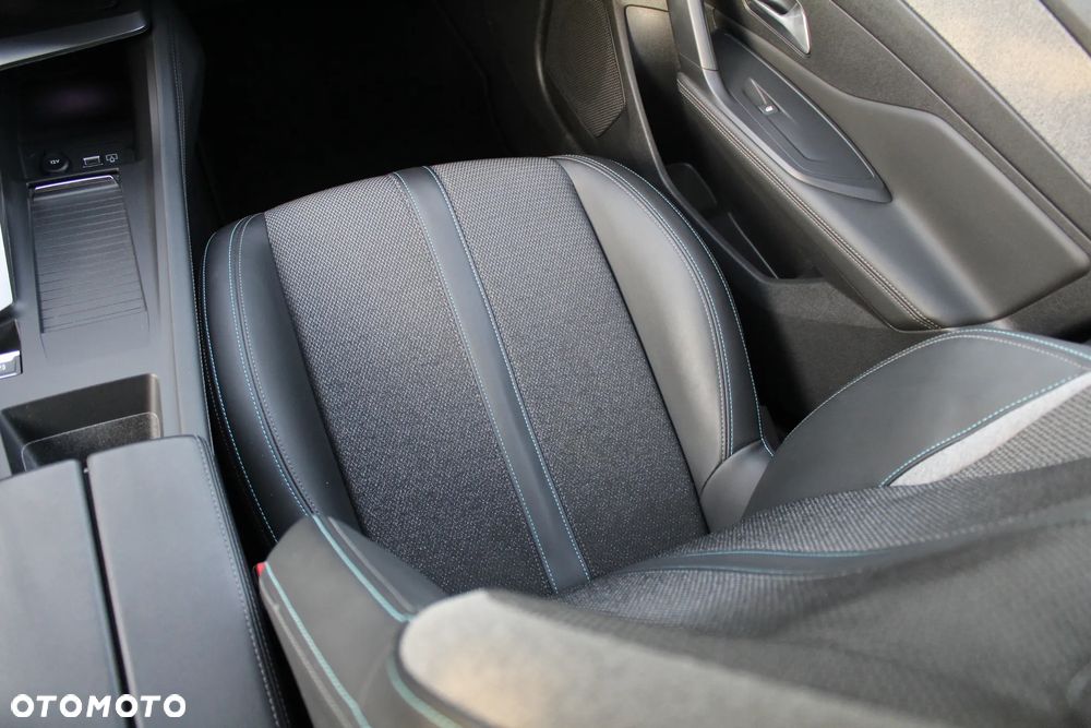 Peugeot 308 BlueHDi 130 Allure Pack - 32