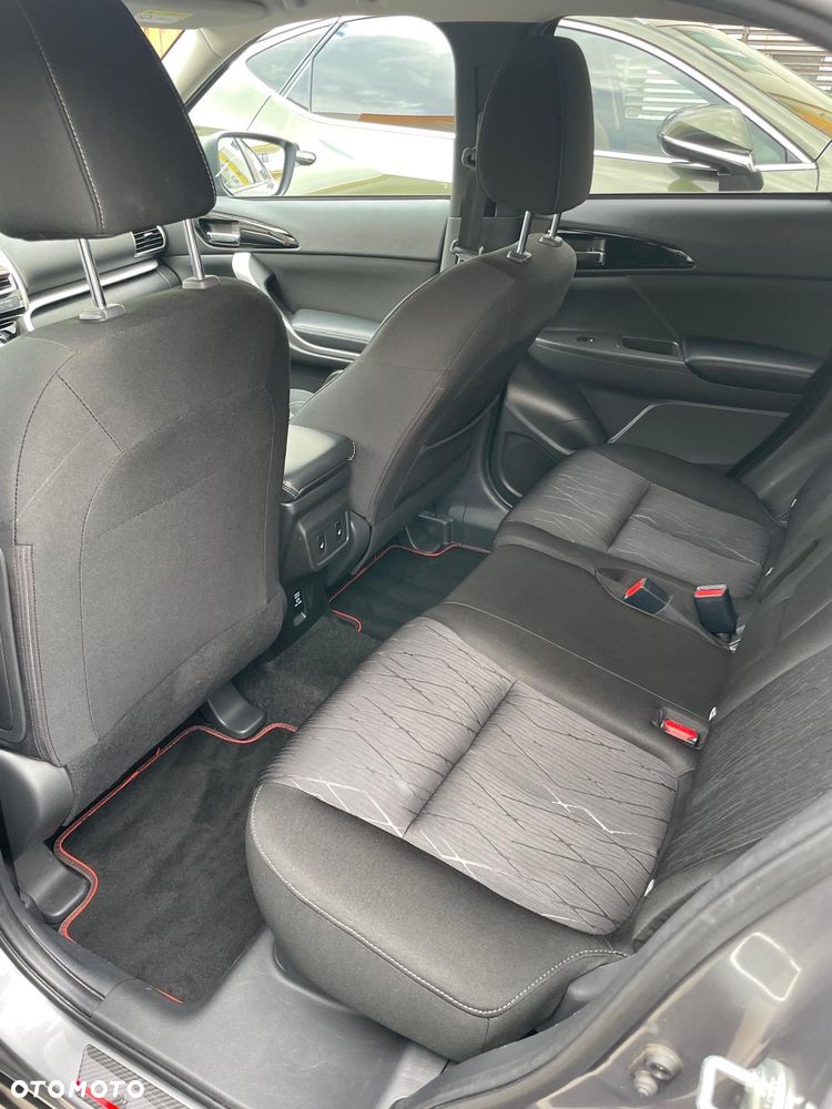 Mitsubishi Eclipse Cross 1.5 T Intense - 11