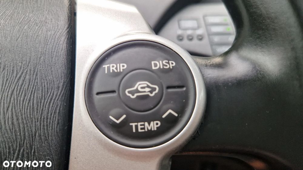 Toyota Prius (Hybrid) Executive - 20