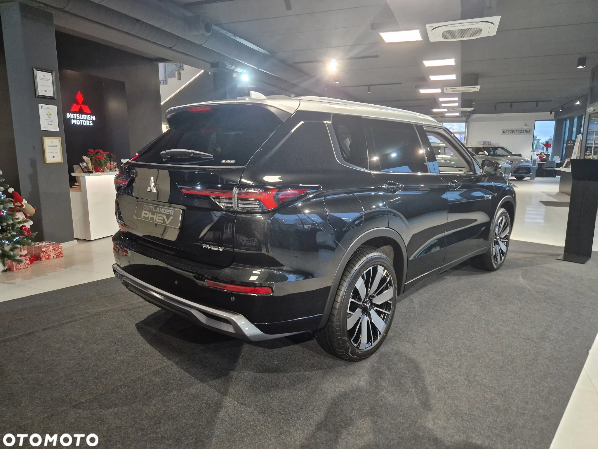 Mitsubishi Outlander - 8