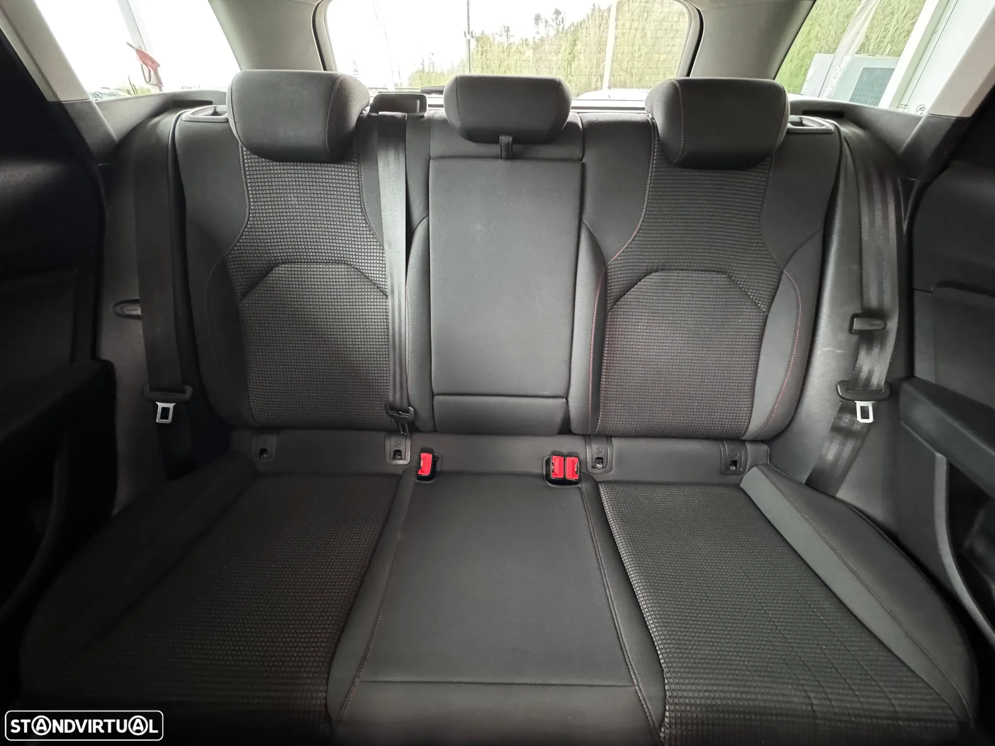 SEAT Leon ST 2.0 TDI FR DSG S/S - 26