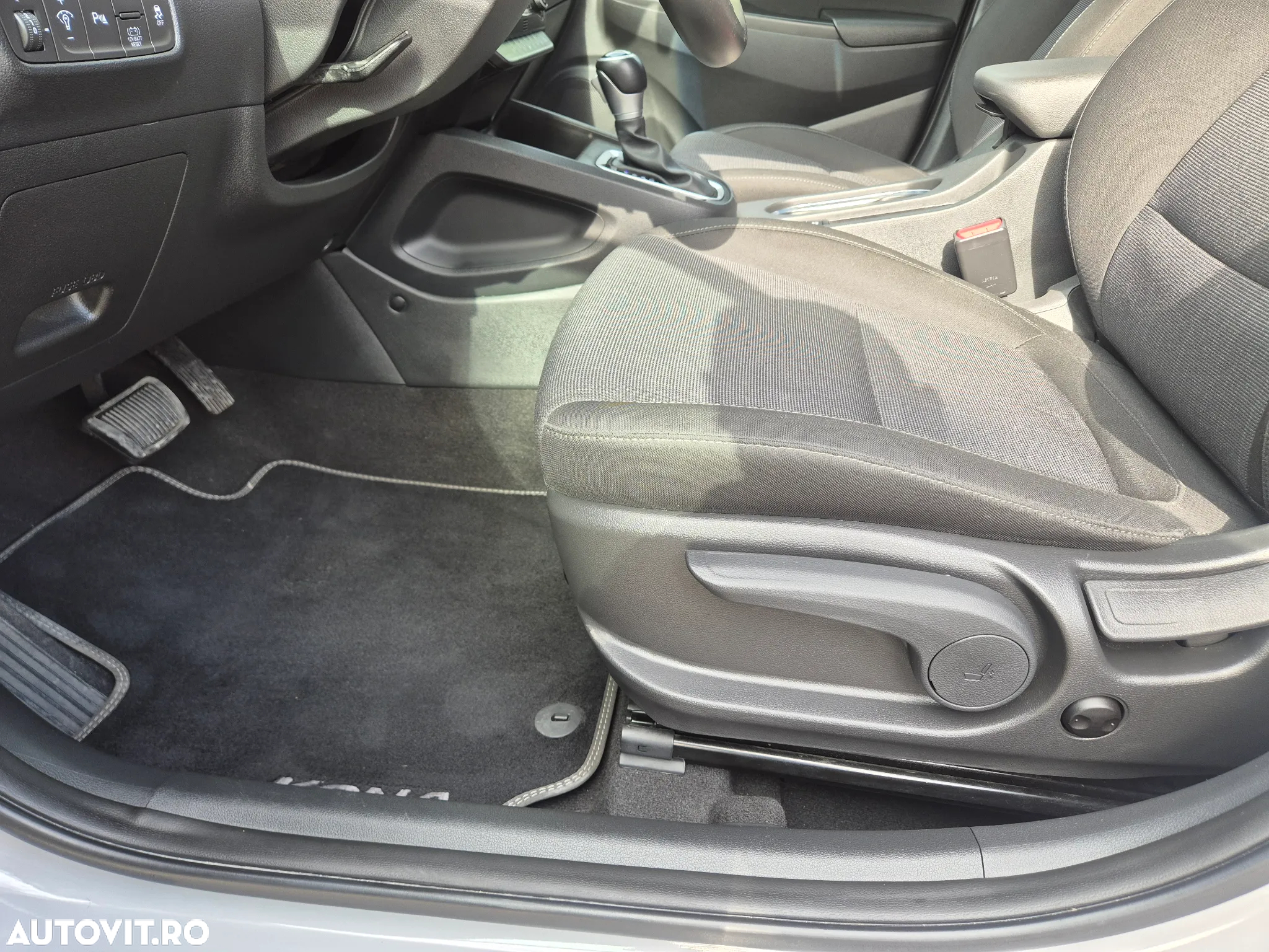 Hyundai KONA Hybrid 1.6 GDI 141 CP 2WD 6DCT Highway - 14