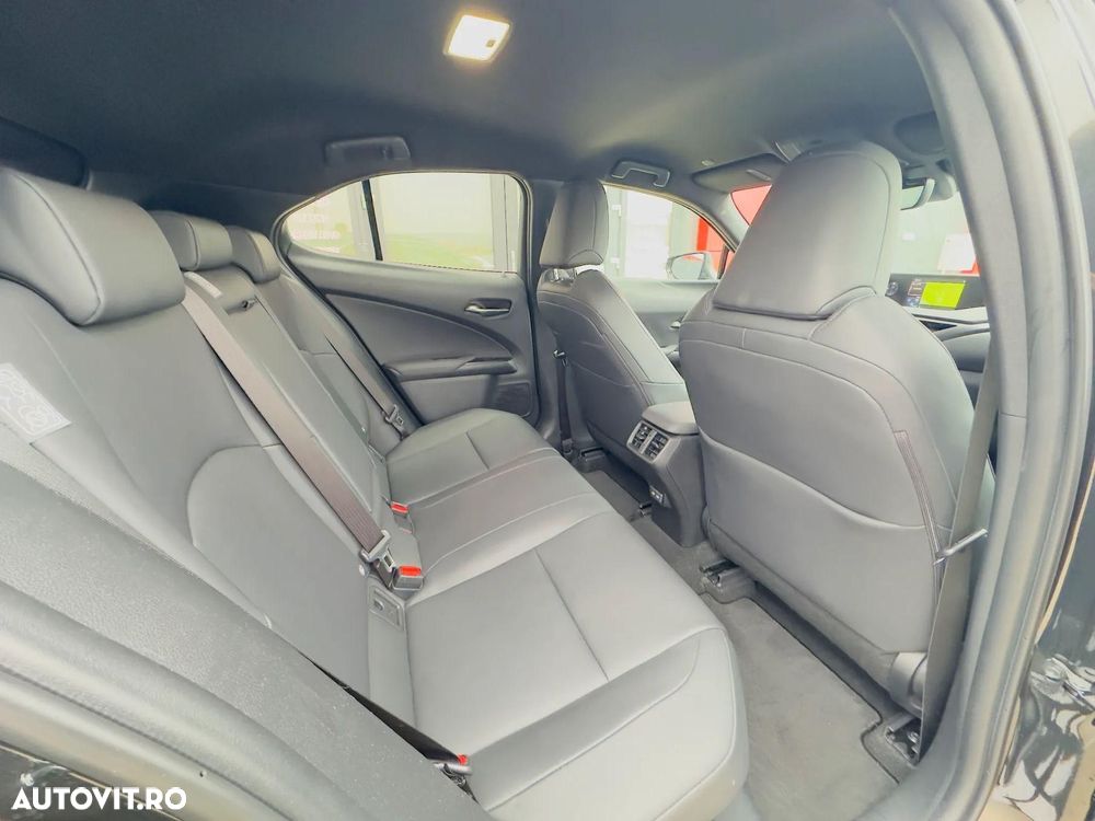 Lexus UX 250h Executive Line - 19