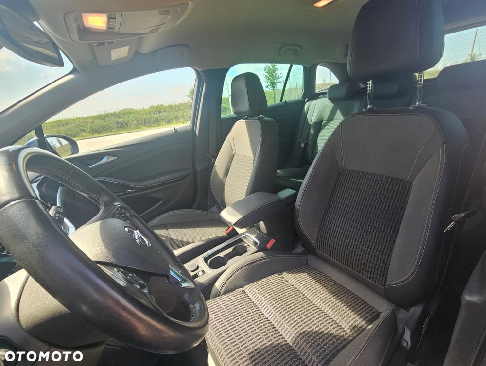 Opel Astra 1.5 D Start/Stop Ultimate - 11