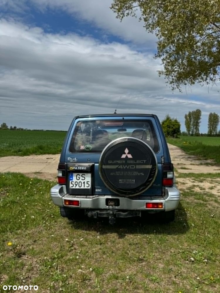 Mitsubishi Pajero 2.5 TD GL - 8
