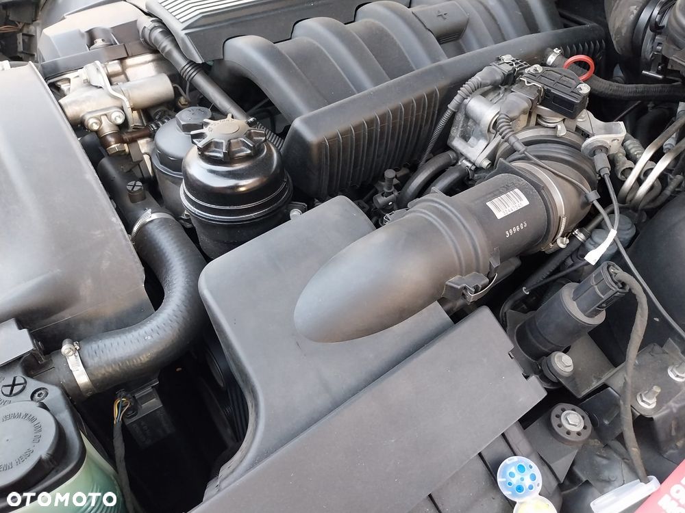 BMW Seria 5 523i - 17