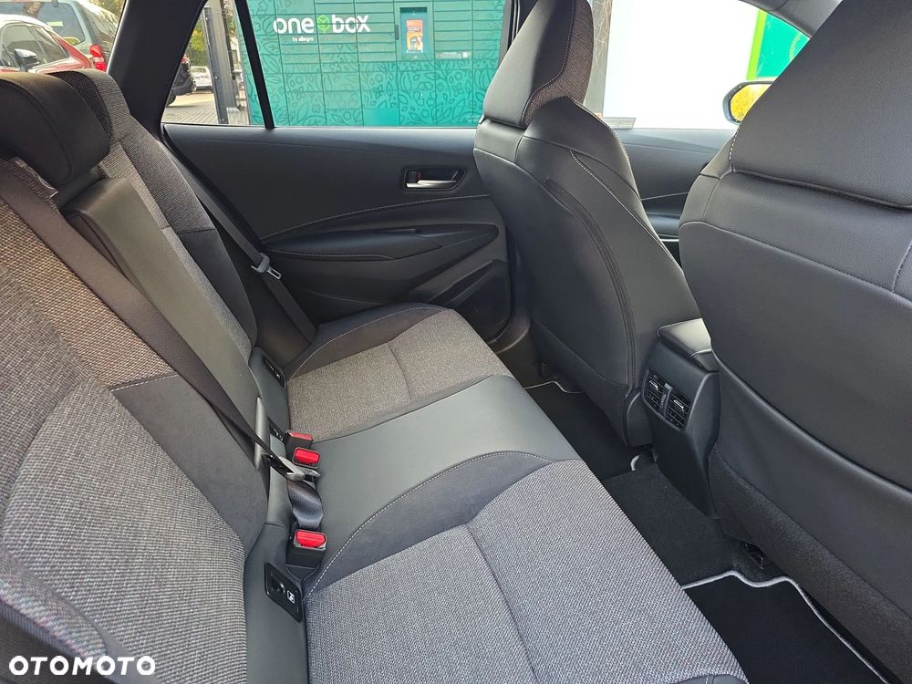 Toyota Corolla 1.8 Hybrid Style - 13