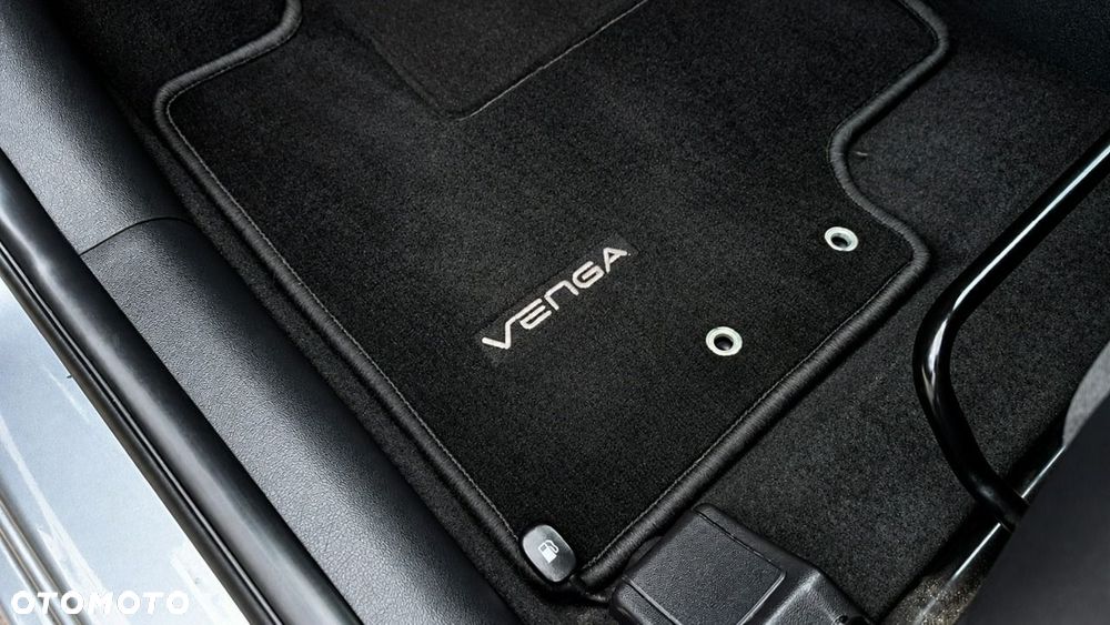 Kia Venga - 36