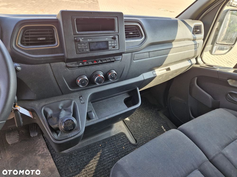 Renault Master - 18