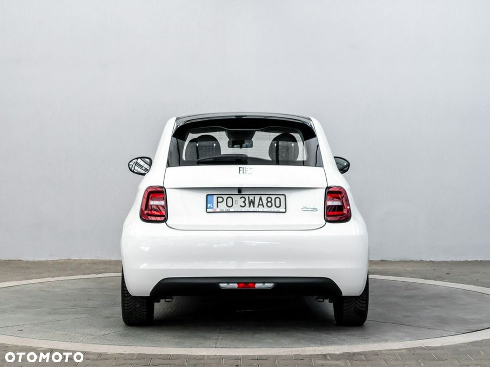 Fiat 500e 23,8kWh - 8