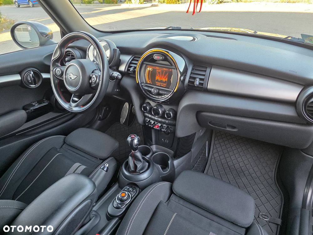 MINI Cooper - 16