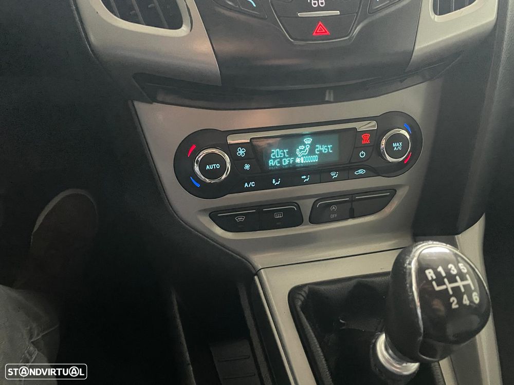 Ford Focus SW 1.6 TDCi ECOnetic 88g S&S Titanium - 13