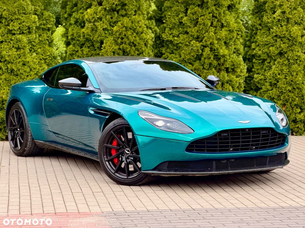 Aston Martin DB11 - 2