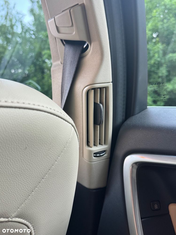 Volvo V60 D4 Summum - 17