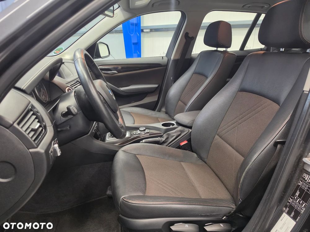 BMW X1 sDrive18d xLine - 23