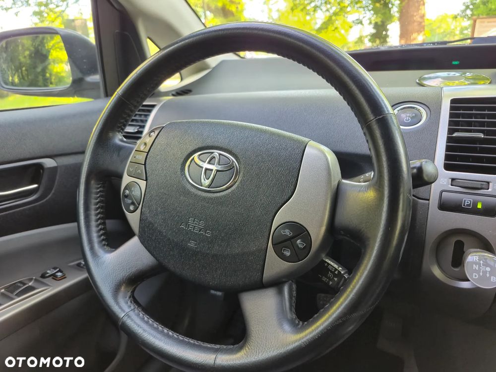 Toyota Prius 1.5 VVT-i Prestige - 18