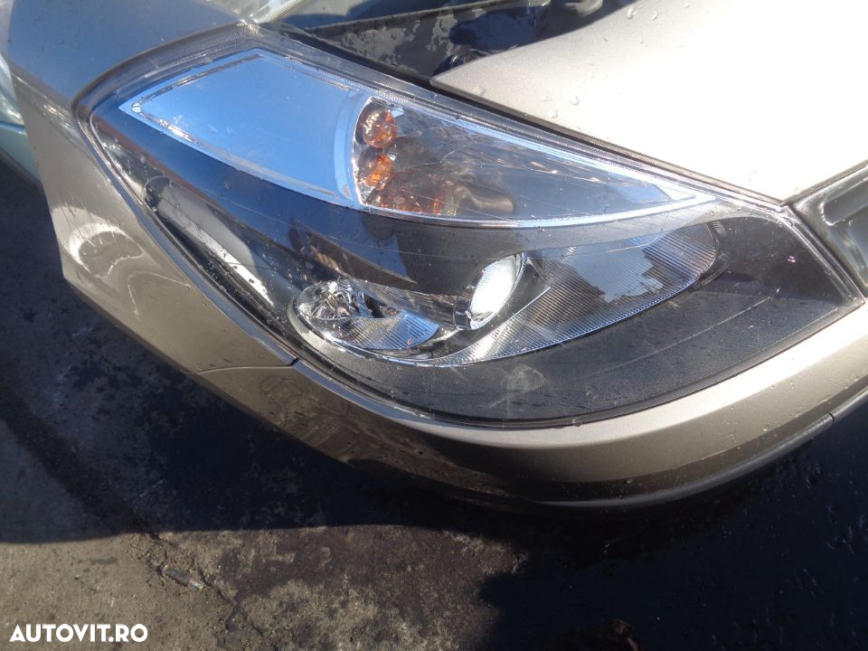 Vand fata completa Renault Clio3 din 2008 - 3