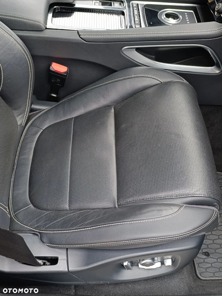 Jaguar F-Pace S AWD - 16