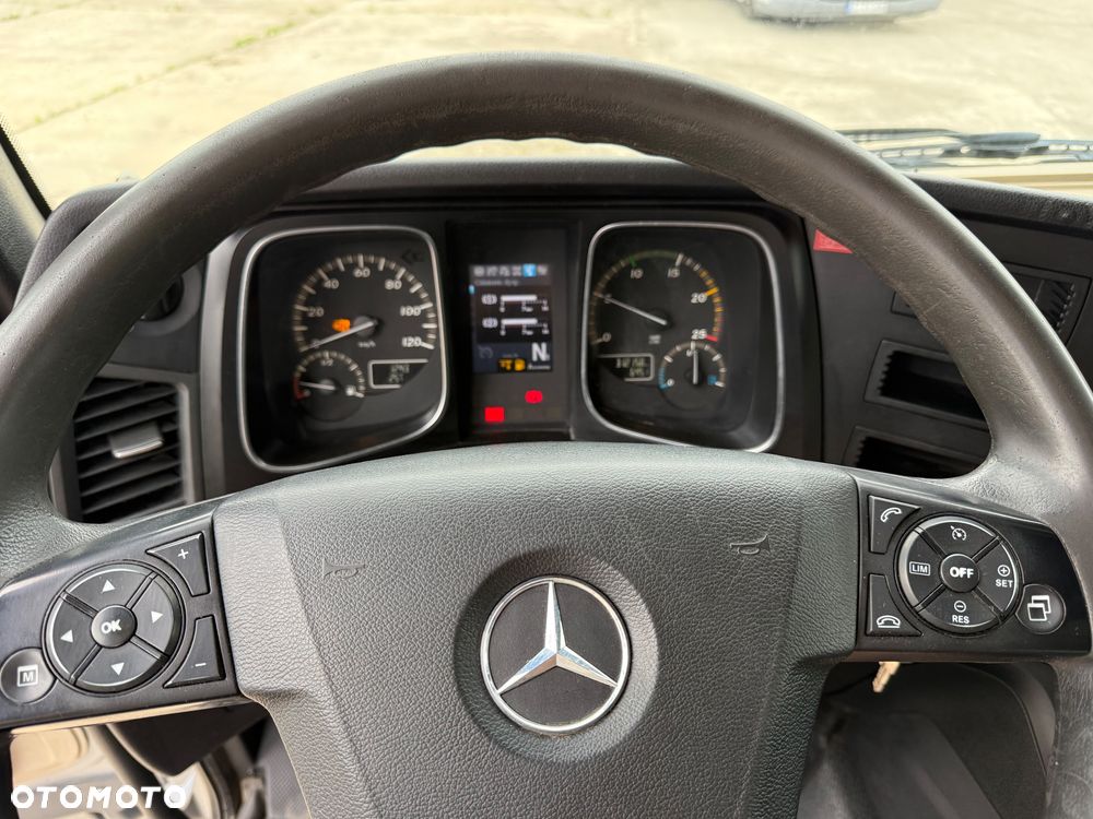 Mercedes-Benz Actros 2551 - 16