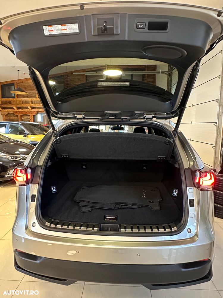 Lexus Seria NX 300h AWD F Sport - 23