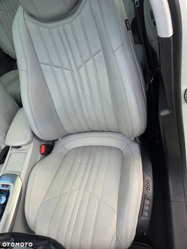 Peugeot 308 1.2 PureTech Allure S&S - 25