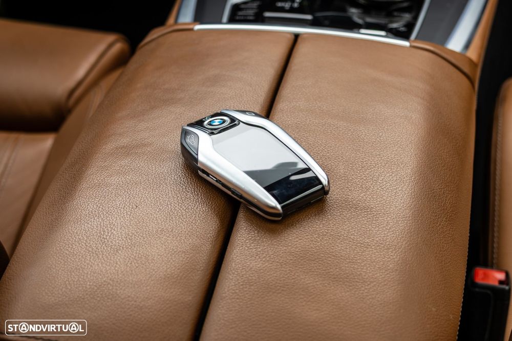 BMW X5 45 e xDrive Pack M - 30
