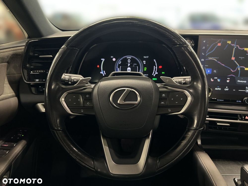 Lexus RX 450h+ Omotenashi - 23