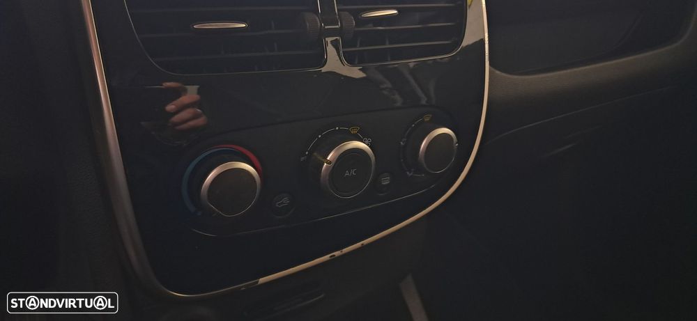 Renault Clio 1.5 dCi Zen - 8