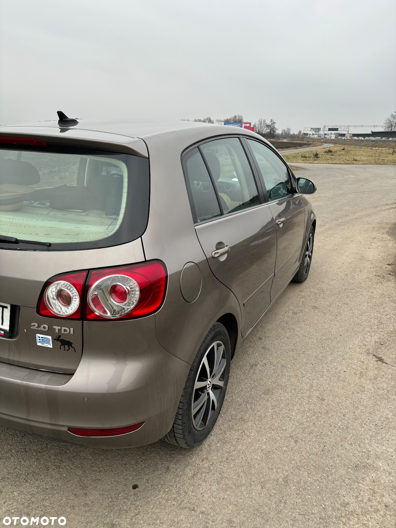 Volkswagen Golf 2.0 TDI DPF MATCH - 5