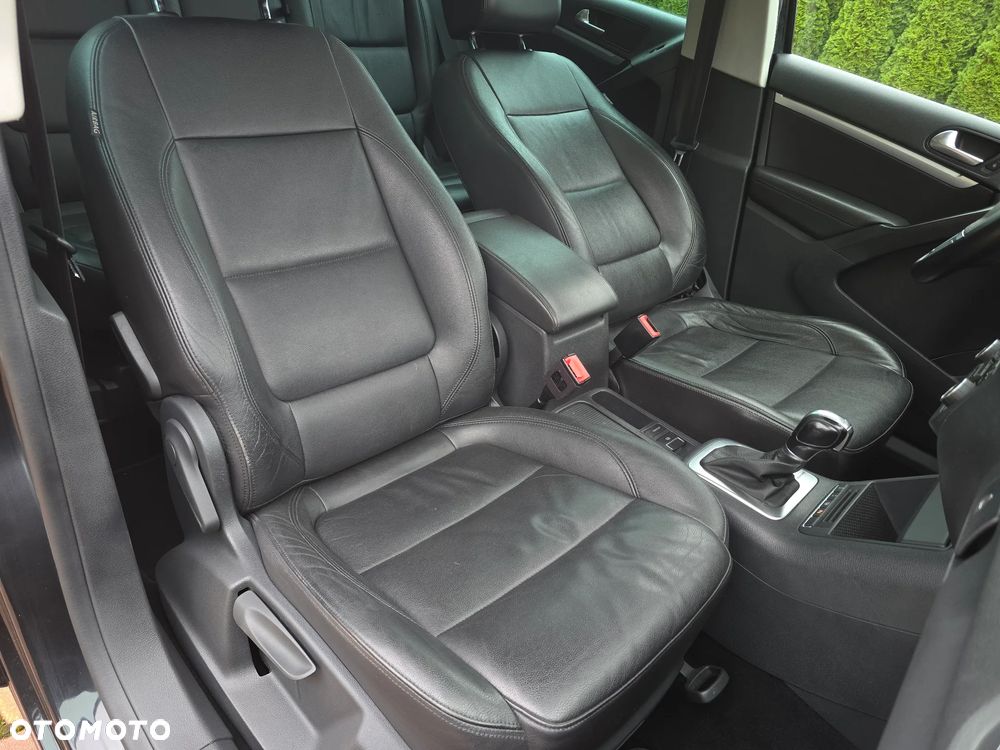 Volkswagen Tiguan 2.0 TDI 4Mot Perfectline R-Style DSG - 29