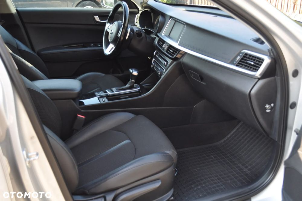 Kia Optima - 18