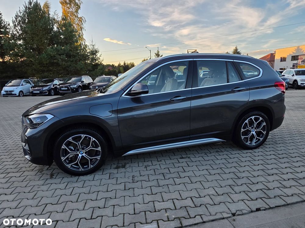 BMW X1 xDrive25e Business Edition - 7