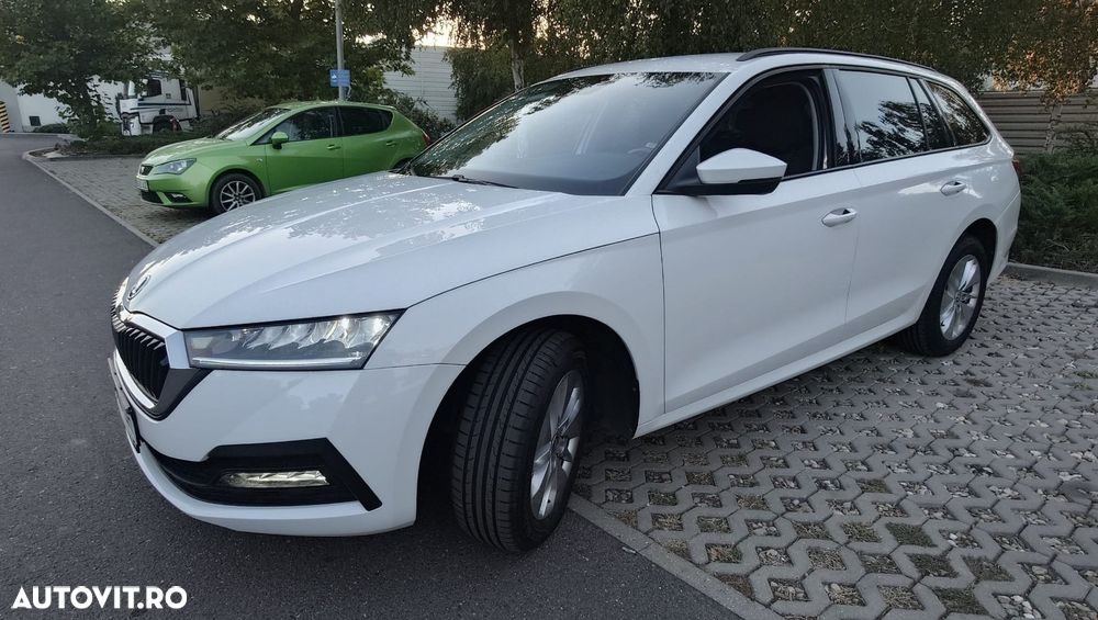 Skoda Octavia 2.0 TDI DSG Ambition - 2