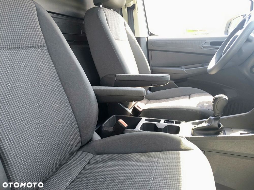 Volkswagen Caddy Cargo Maxi silnik: 2,0 l TDI EU6 SCR 102 KM / skrzynia biegów: manualna 6-biegowa rozstaw osi: 2970 mm - 10