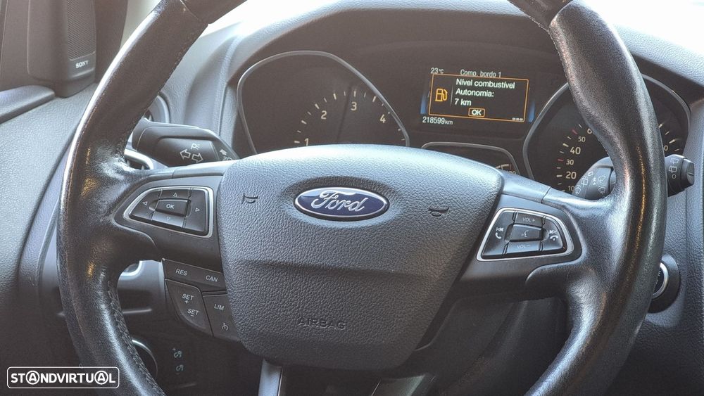 Ford Focus 1.5 TDCi EcoBlue Titanium - 14