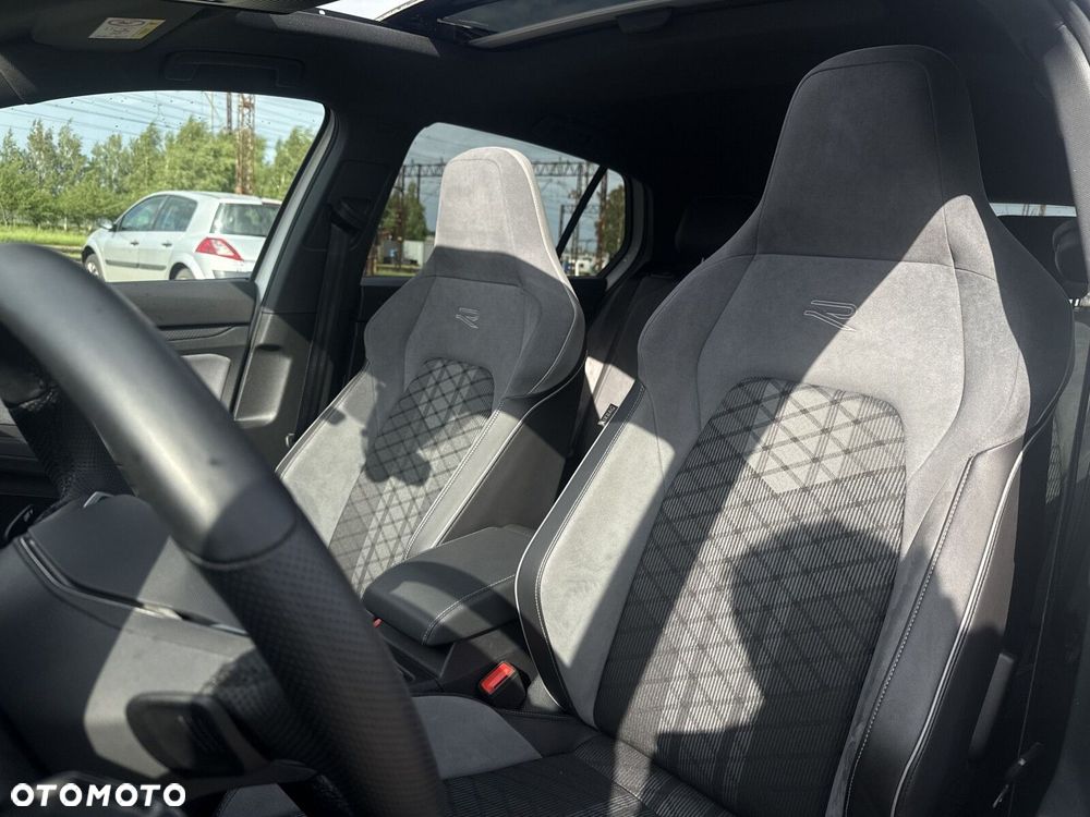 Volkswagen Golf 1.5 eTSI mHEV R-Line DSG - 13